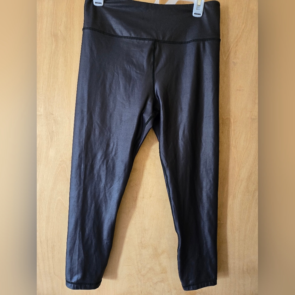 Zyia Black High-Waisted Leggings